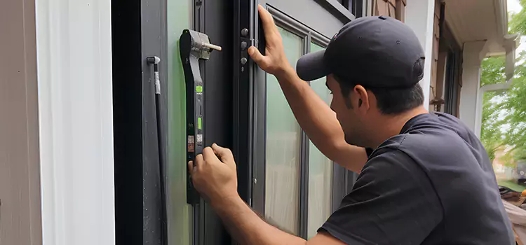 Fix Latch on Sliding Door Central