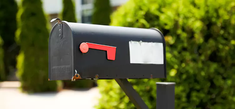 Secure Mailboxes for Packages Central